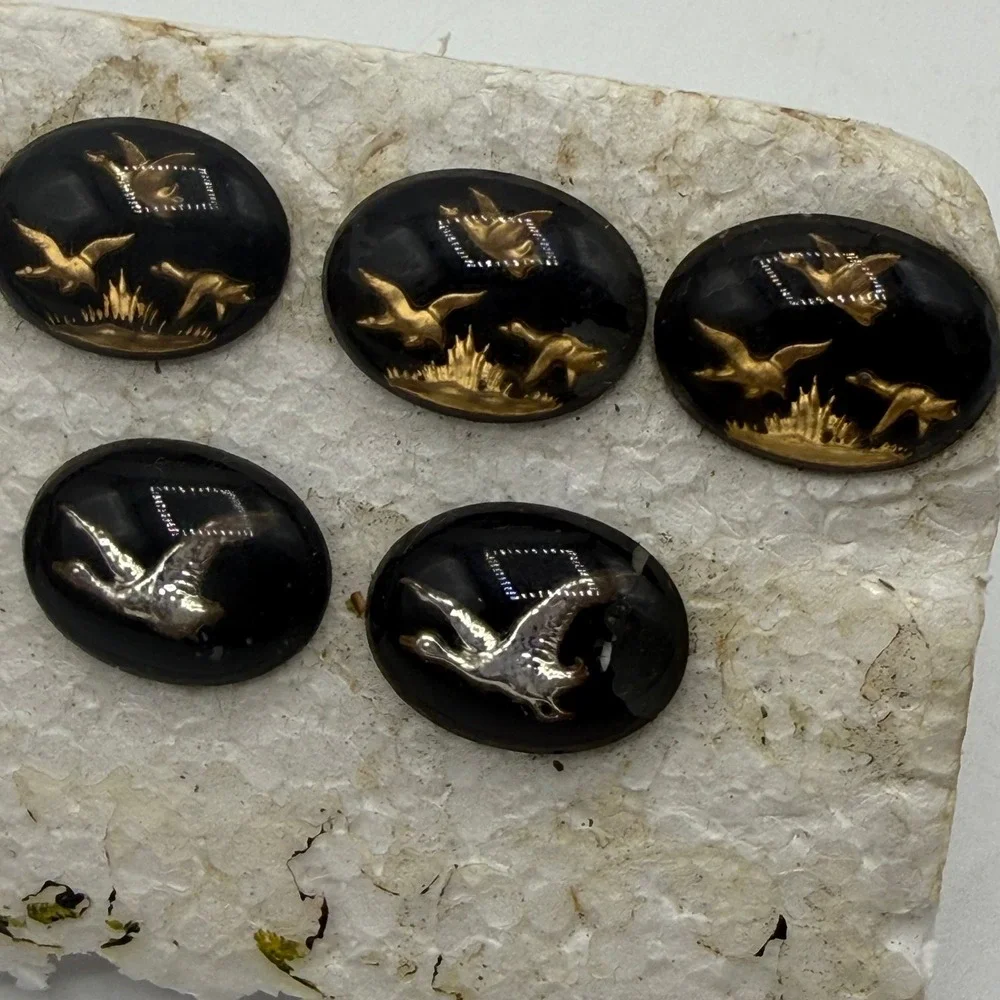 Vintage Glass Cabochons 15pc Black Gold Silver‎ Flying Ducks Birds Oval Lot